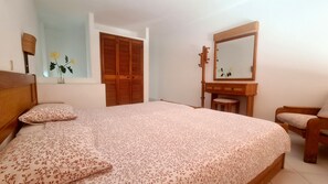 1 bedroom, iron/ironing board, bed sheets - Albufeira, 5 minutes to the beach (41) (Albufeira)