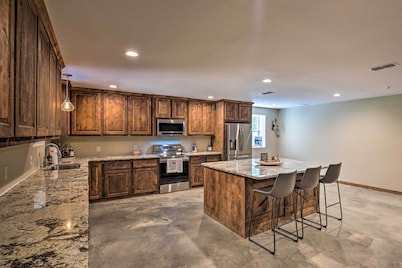 Secluded Home w/ Gas Grill, 3 Mi to Boating!