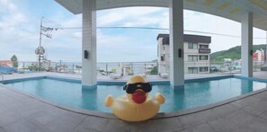 Seasonal outdoor pool - Yeonhawri330 Pool Villa & Hotel (Busan)