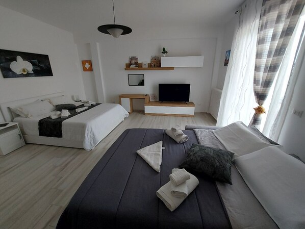 1 bedroom, desk, iron/ironing board, free WiFi - Il Barone Rosso B&B (Castromediano)