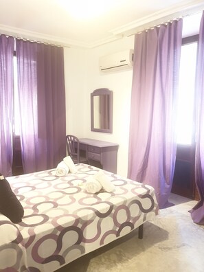 Apartment | 2 bedrooms, premium bedding, down comforters, individually decorated - DOÑA LOLA CORNER (Seville)