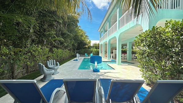 Outdoor pool, a heated pool