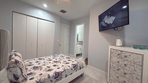 5 habitaciones, tabla de planchar con plancha y wifi gratis 