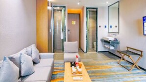 Signature Suite | Living area - Tomorrow Hotel Shenzhen (Shenzhen)