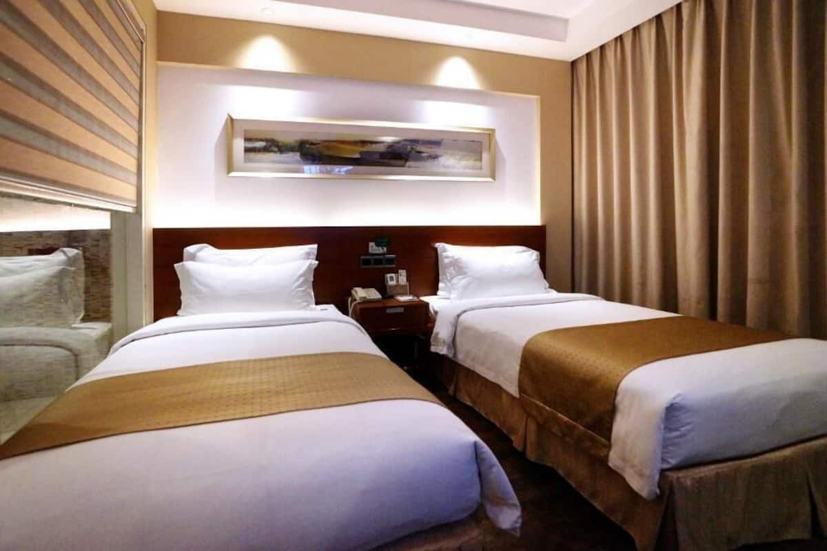 Executive-Zweibettzimmer | Schreibtisch, Verdunkelungsvorhänge, schallisolierte Zimmer