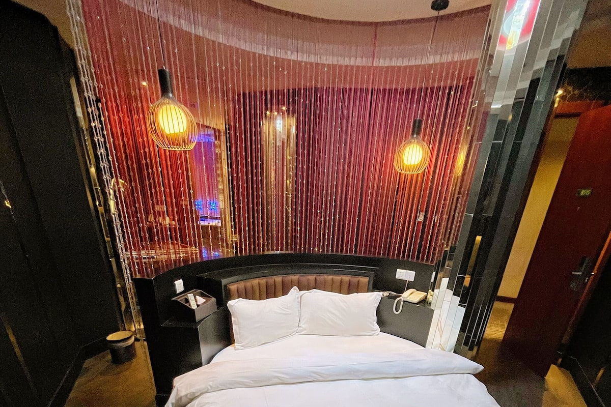 Romantisches Doppelzimmer | Schreibtisch, Verdunkelungsvorhänge, schallisolierte Zimmer