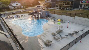 Innenpool, beheizter Pool