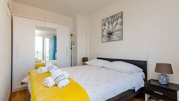 1 bedroom, iron/ironing board, free WiFi, bed sheets