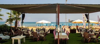 Hotel Yaka Inn