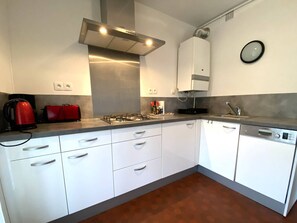 Mikrowelle, Geschirrspüler