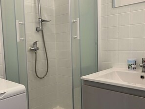 Hair dryer - Cozy studio opposite the Thermal Baths with balcony (Balaruc-les-Bains)