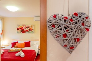 1 bedroom, free WiFi, bed sheets - LEONA'S CENTRAL LAPAD SUITE (Dubrovnik)