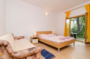 1 chambre, accès au Wi-Fi (inclus), literie fournie