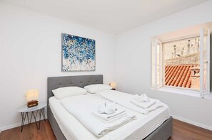 1 多间卧室、熨斗/熨衣板、免费 WiFi、床单
