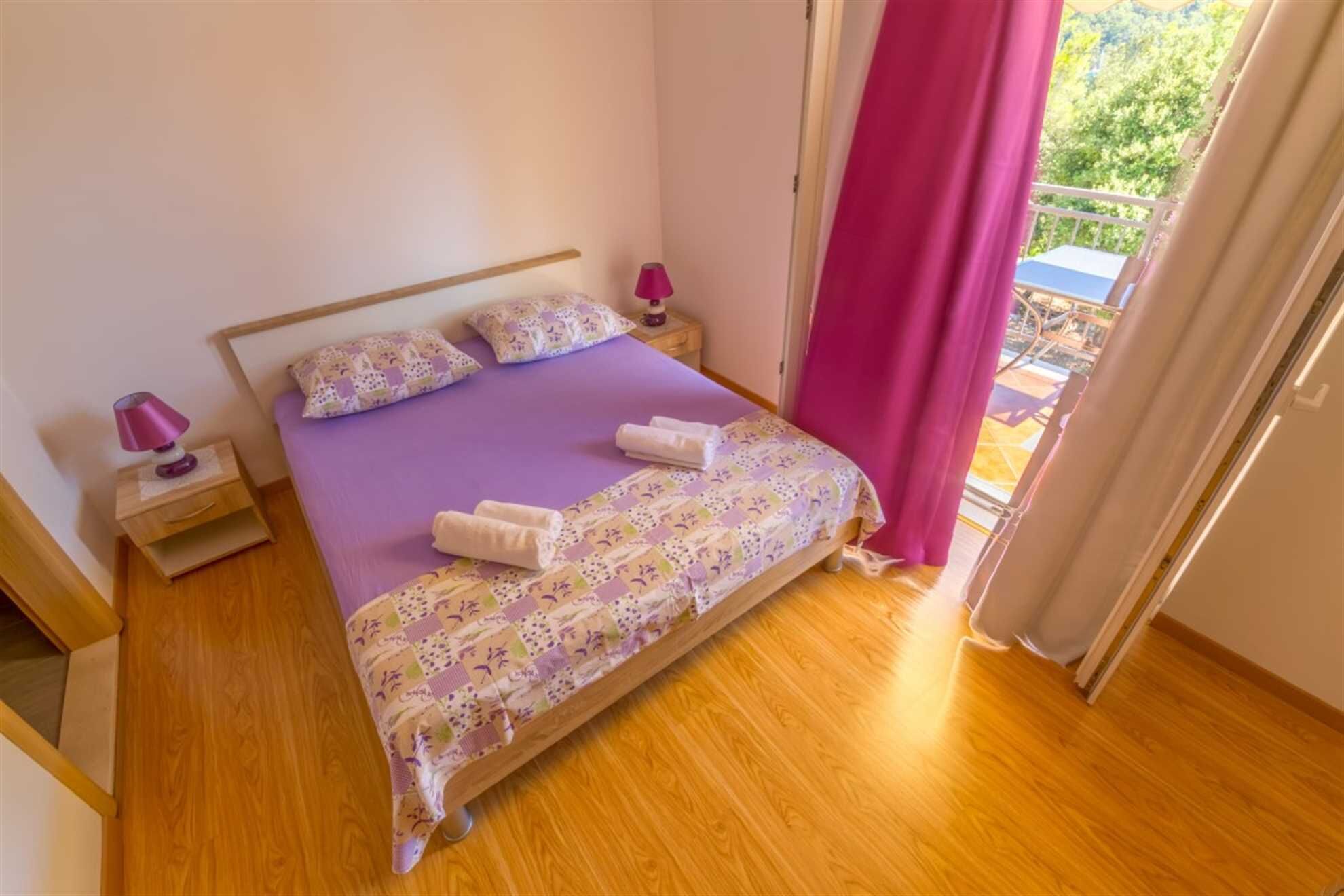 1 bedroom, free WiFi, bed sheets