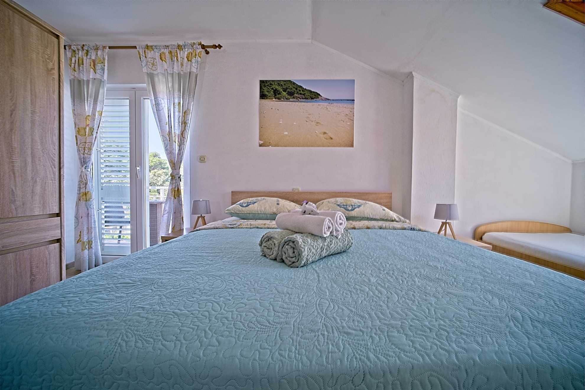 1 bedroom, free WiFi, bed sheets