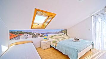 1 bedroom, free WiFi, bed sheets