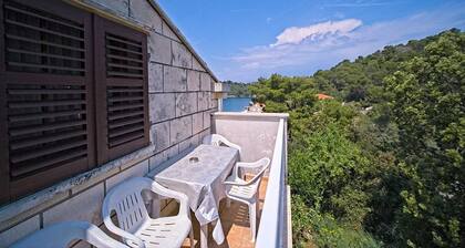 Matana Pomena - A5 Two-Bedroom Apartment with Terrace