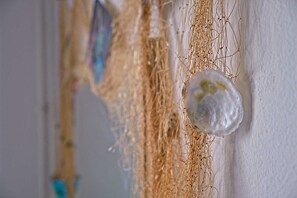 Interior detail - Matana Pomena - Studio with Park View (Mljet)