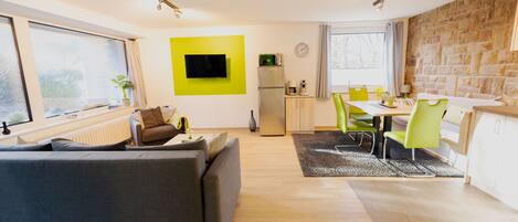 Smart TV, DVD player