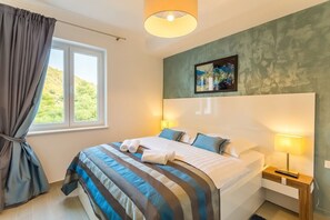 1 bedroom, iron/ironing board, free WiFi, bed sheets - Superior suite with sea view :) PRECIOUS MOMENTS (Mljet)