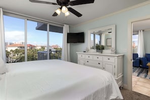 3 bedrooms, desk, iron/ironing board, free WiFi