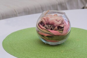 Interior detail - Superior studio balcony,sea view - GARDEN SECRET (Mljet)