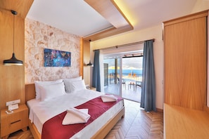 Comfort Plus with Sea View | Free minibar items, in-room safe, free WiFi, bed sheets - Atalante Hotel (Kas)