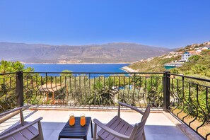 Stone Room with Sea View | Balcony view - Atalante Hotel (Kas)