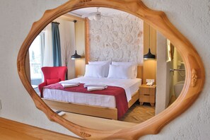 Deluxe Sea View Room with Jacuzzi | Free minibar items, in-room safe, free WiFi, bed sheets - Atalante Hotel (Kas)