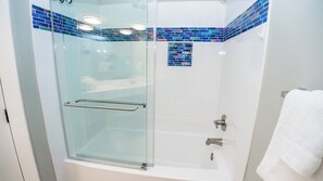 Towels - E1101 Gulf Front, Amazing View, 3 Pools, Gated Condo (Panama City)