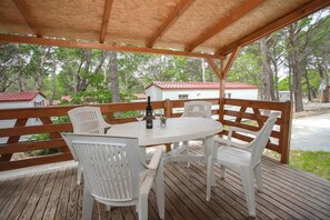 Standard Mobile Home, 2 Bedrooms | Terrace/patio