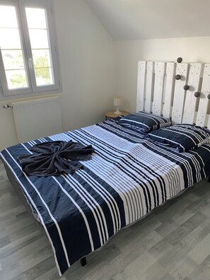 4 Schlafzimmer, Bügeleisen/Bügelbrett, Reisekinderbett, kostenloses WLAN