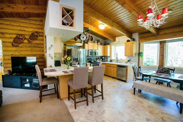 Nederland Getaway 4 Bedroom Home By Redawning - Nederland, CO