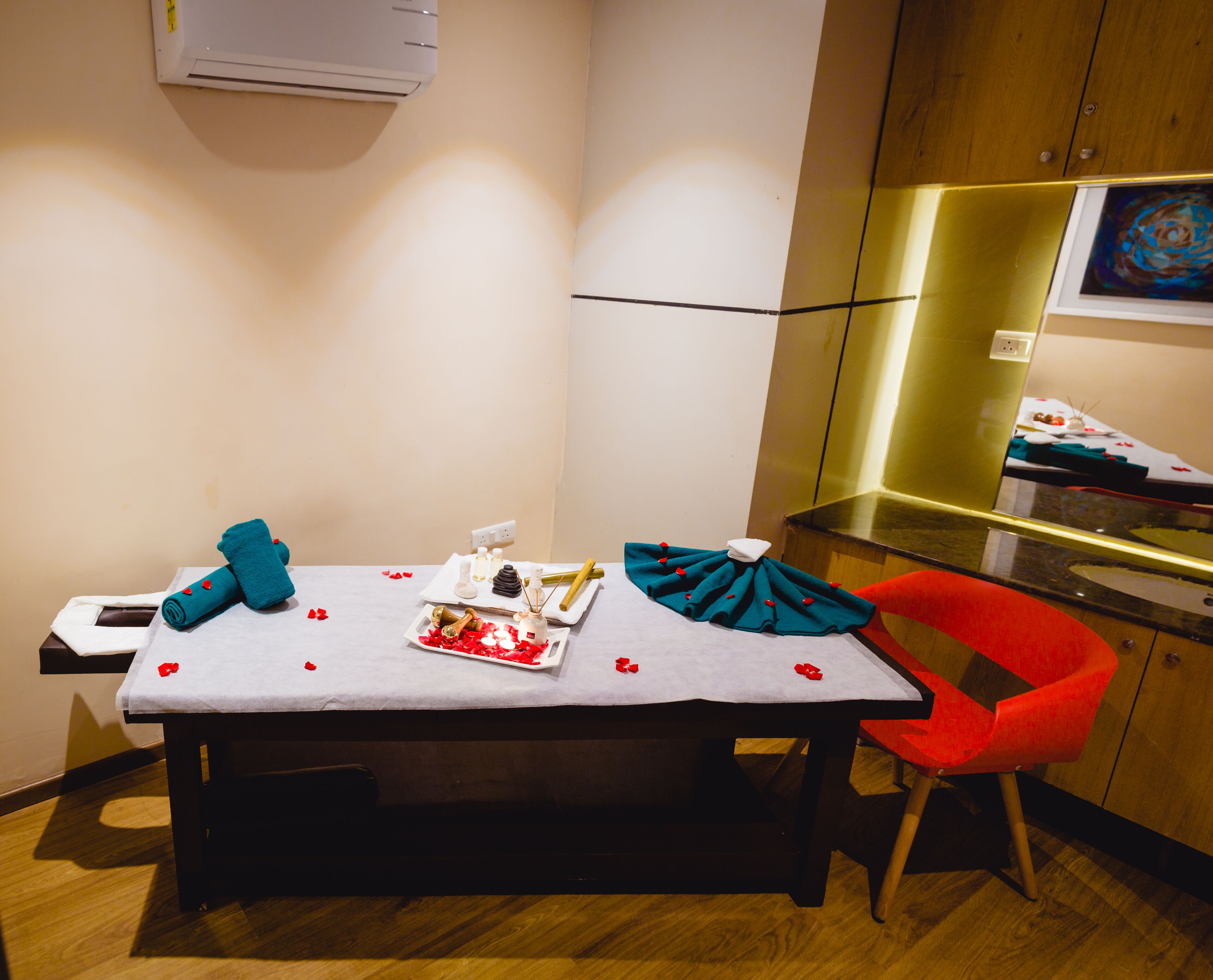 Dampbad, deep tissue-massage, svensk massage