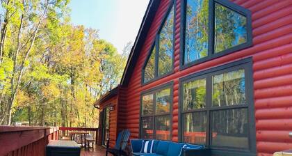 Luxurious Lakefront Retreat Ideally Located for Winter and Summer Fun