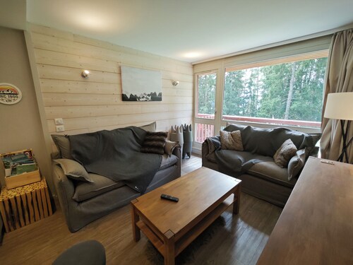 Arcs 1800: Renovated 3BR 🏔️ 4 Crystals + Parking Incl. 🚗 - Transarc 100m