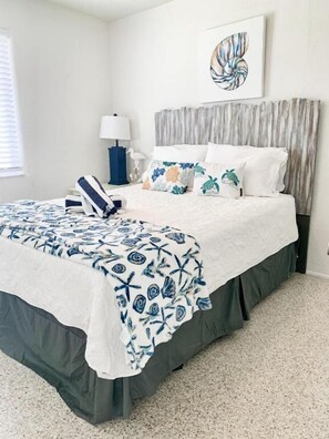 Individually decorated, individually furnished, laptop workspace - Ocean Eleven Suites (New Smyrna Beach)