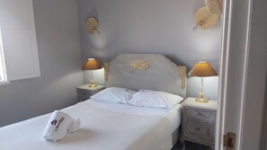 2 bedrooms, iron/ironing board, travel crib, WiFi - MyriverPlace N.1 - Riverfront Apartment with breathtaking views (Vila Nova de Gaia)