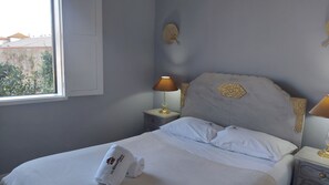 2 bedrooms, iron/ironing board, travel cot, WiFi