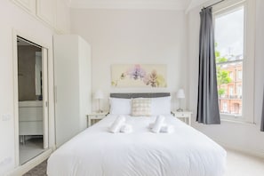 3 dormitorios, tabla de planchar con plancha, Internet y ropa de cama
