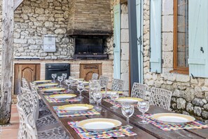 Outdoor dining - Homerez - House in Thenac (Thenac)