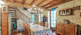 Homerez - Rummeligt hus i Thenac med privat pool