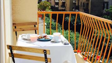 Zimmer, 1 Schlafzimmer, Balkon (Resuttana) | Blick vom Balkon