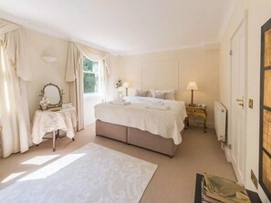 3 Schlafzimmer, Bügeleisen/Bügelbrett, Internetzugang, Bettwäsche