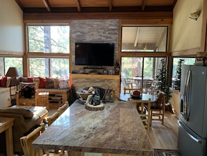 Smart TV, fireplace, DVD player, ping pong