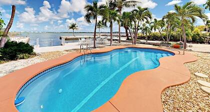 Little Torch Key Nest - Ocean view with pool