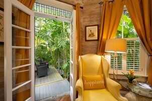 Audubon Room - Adult Exclusive | In-room safe, iron/ironing board, free WiFi, bed sheets