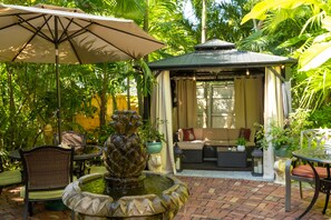 Gazebo - The Mermaid & Alligator (Key West)