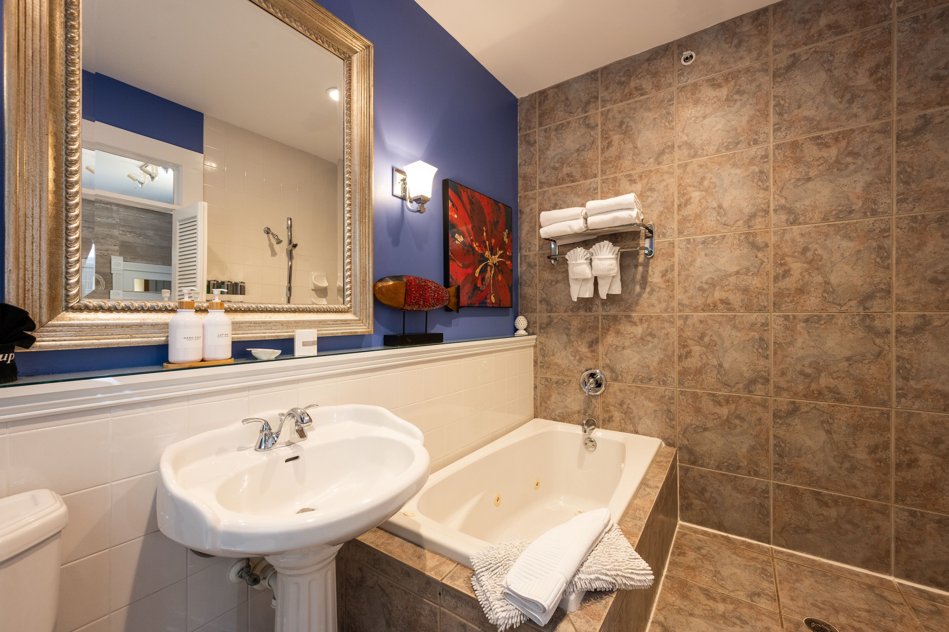 Photo - The Mermaid & The Alligator